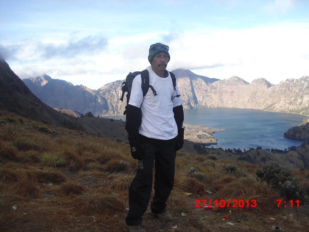 Rinjani Trails Hotel Senaru Exterior photo