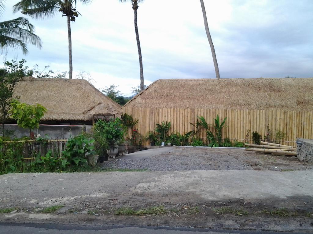 Rinjani Trails Hotel Senaru Exterior photo
